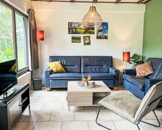 Vacation home Smuk by Interhome - Frankenau - Living room