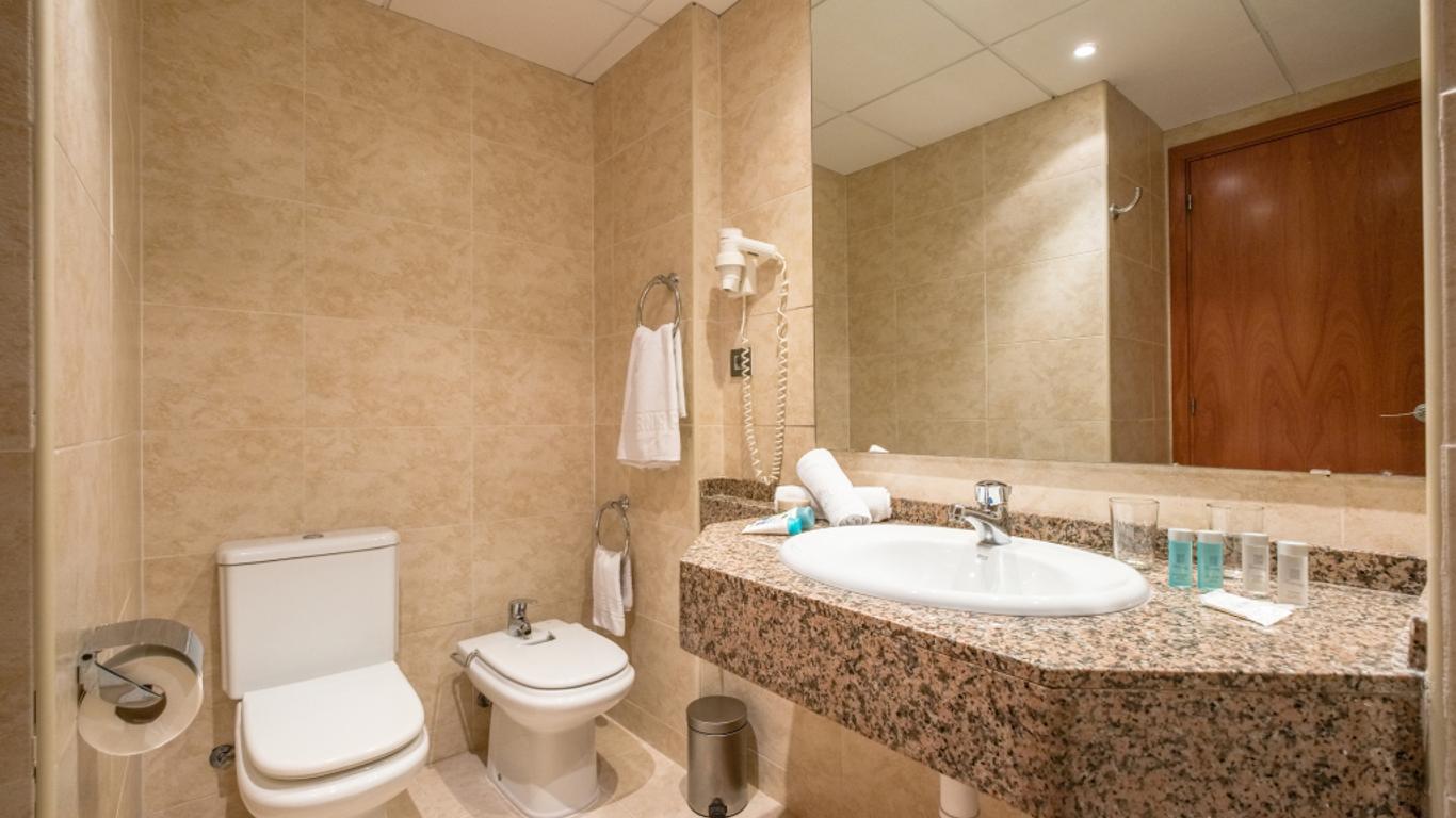 Hotel California Palace