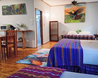 The Cabins at Monkey Fall - San Ignacio - Bedroom
