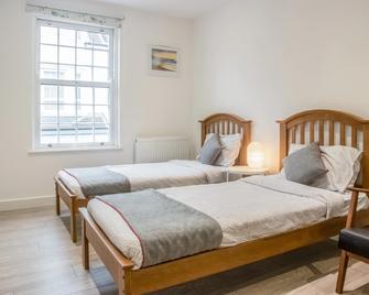 Brunswick and Thorn Apartments - Worthing - Ložnice