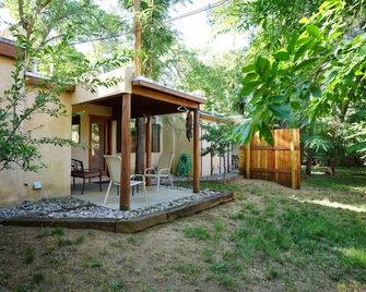 Burch Street Casitas - Taos - Patio