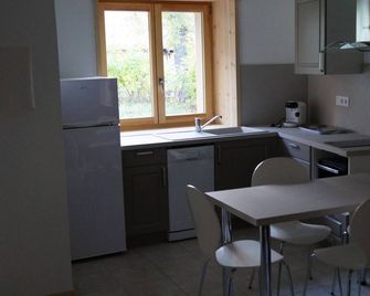 Le sarret3 - Vallouise-Pelvoux - Kitchen