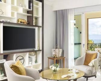 Villa del Palmar Cancun Luxury Beach Resort & Spa - Punta Sam - Living room