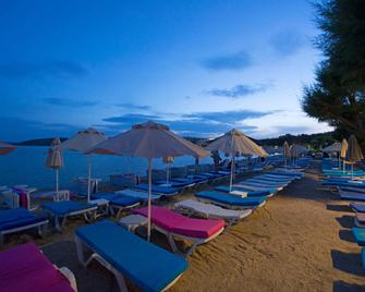 Sami Beach Hotel - Bodrum - Beach
