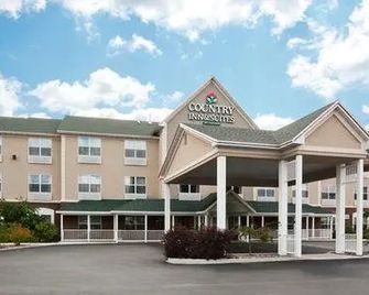 Country Inn & Suites by Radisson, Marinette, WI - Marinette - Edificio