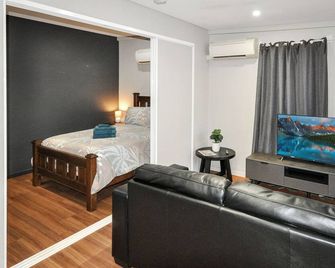 Supersized Studio Inexpensive 1x1 - Port Hedland