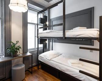 Miss Sophie's New Town & Wellness - Prague - Bedroom