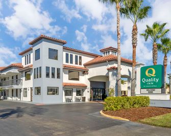 Quality Inn Daytona Speedway I-95 - Daytona Beach - Gebäude