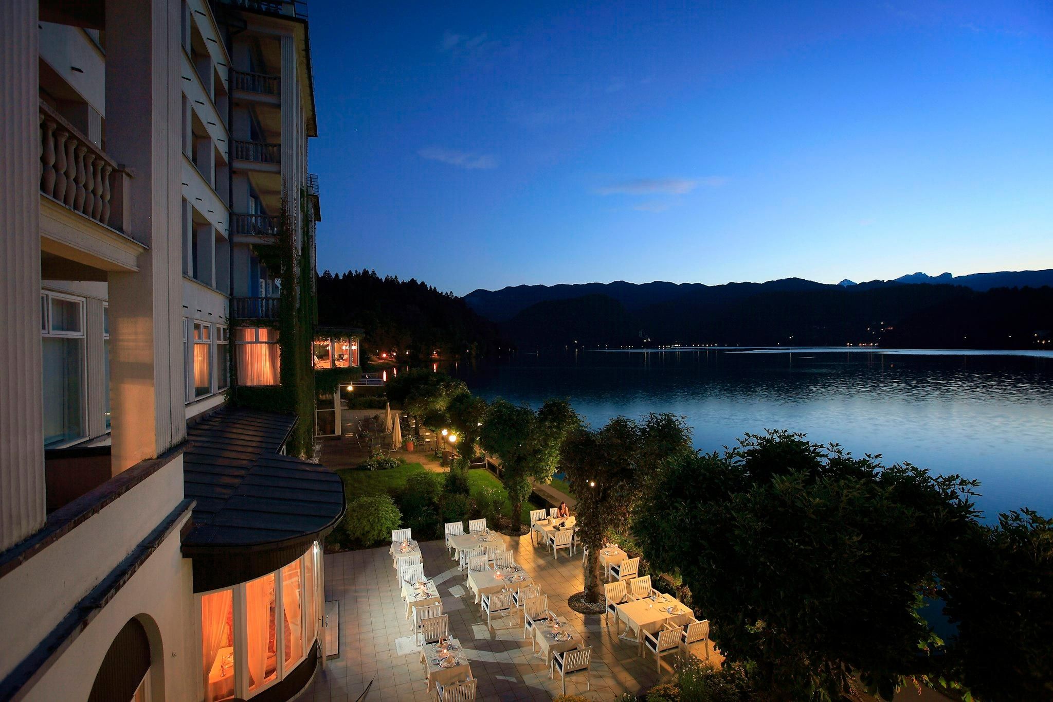 Grand Hotel Toplice - Small Luxury Hotels of the World - بليد - مبنى