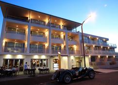 The Crown Hotel Napier - Napier - Building