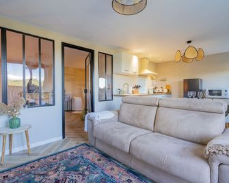 La Parenthèse en Provence - Appt Balnéothérapie - Roquefort-la-Bédoule - Salon