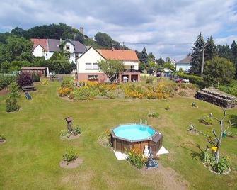 Holiday apartment Lichtenberg for 1 - 3 persons with 1 bedroom - Holiday house - Ingwiller - Bâtiment