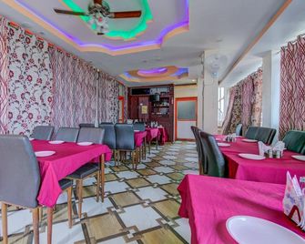Hotel Comfort and Terrace Lounge - Deoghar - Restaurant