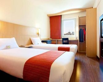 Ibis Anshan Shengli Square - Anshan - Slaapkamer