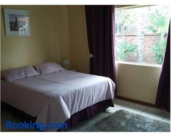 Lala Bela Guest House - Bela-Bela - Habitación