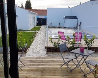 Appartement Aix (1 à 2 personnes) - Châtelaillon-Plage - Patio