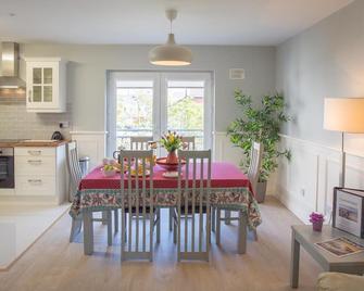 Pink Blossom - Clifden - Dining room