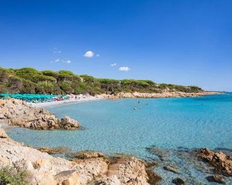 Nicolaus Club Quattro Lune Resort - Cala Liberotto - Beach