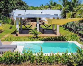 The Pacific in Salinitas - Acajutla - Piscina