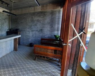 Mountain Blue Cottage - Pai - Front desk