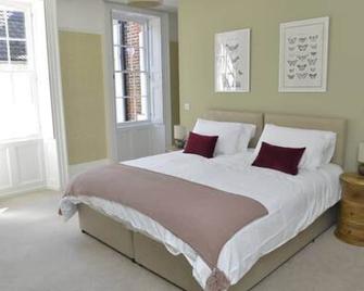 Old Green Chambers Free Parking, Town Centre - St. Ives - Bedroom