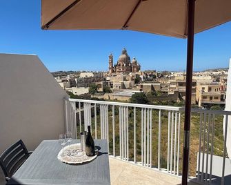 Alight Sauna & Spa Penthouse - Xewkija