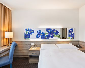H+ Hotel Frankfurt Airport West - Hofheim - Schlafzimmer