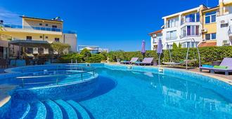 Selena Beach Hotel - Sozopol - Bể bơi