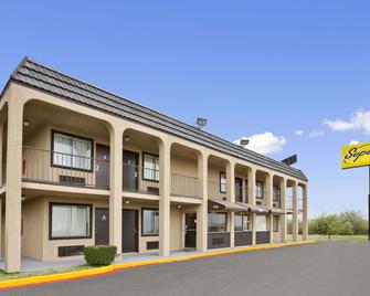Super 8 by Wyndham Fort Worth TX - Φορτ Γουόρθ - Κτίριο
