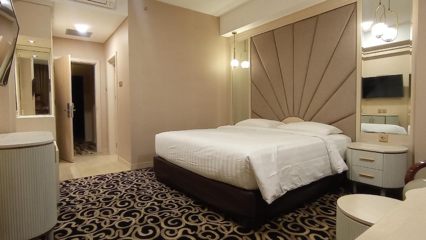 Grand Royal Denai Hotel