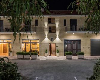 Affittacamere Villa Bisceglia - Monte Sant'Angelo - Building