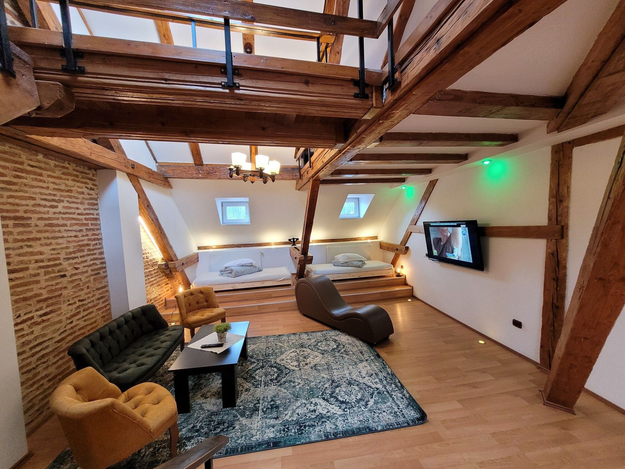 Main Square Apartments & More - בראסוב - סלון