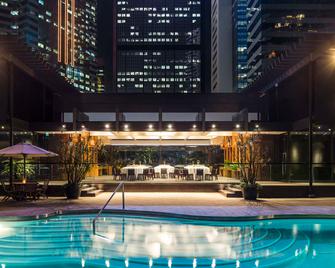 Grand Hyatt Hong Kong - Hong Kong - בריכה