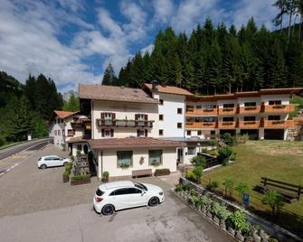 Gasthof Löwen - Nova Levante - Building