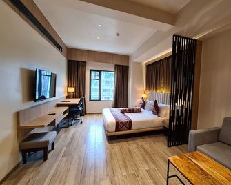 Nrich Skyotel - Navsari - Habitación