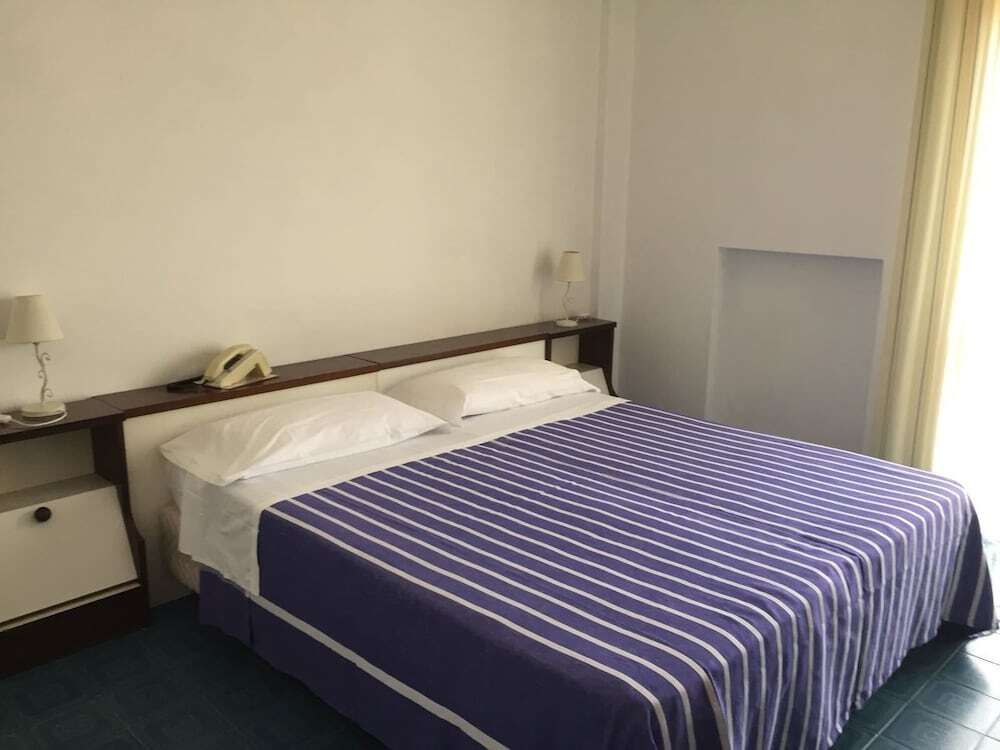 Hotel Mediterraneo - Guardia Piemontese - Slaapkamer