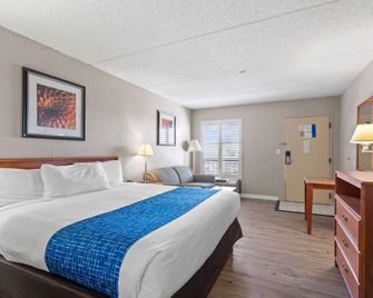 Travelodge by Wyndham Pueblo - פואבלו - חדר שינה