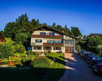 Gästehaus Riedl - Warmensteinach - Building