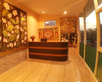 Suansin Art Garden - Lam Luk Ka - Front desk