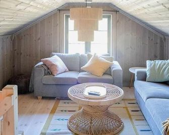 Secluded mountain cabin in Rauland with view - Skodje - Living room
