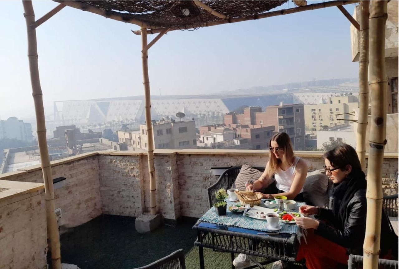 Hostalio Pyramid View