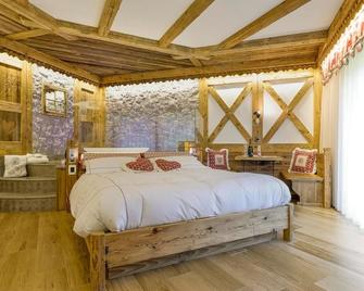 Chalet Pineta relax location - Canazei - Habitación