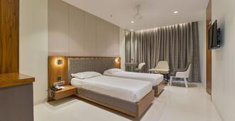 Hotel Airlink - Bombay - Yatak Odası