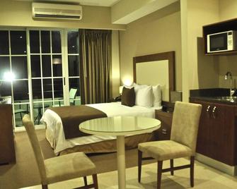 Central Park Hotel & Casino - Panama Stadt - Schlafzimmer