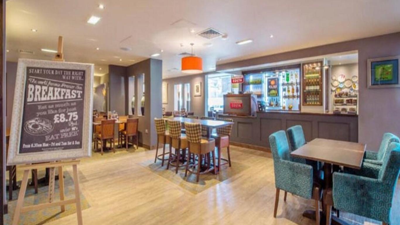 Premier Inn St Albans City Centre