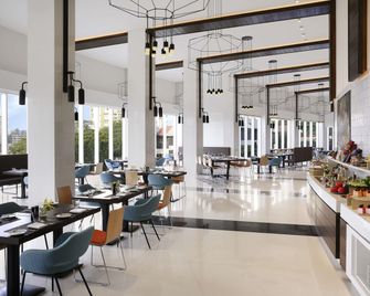 Novotel Kochi Infopark - קוצ'י - מסעדה