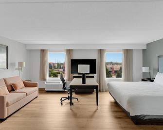 Hampton Inn & Suites by Hilton Toronto Markham - Markham - Bedroom