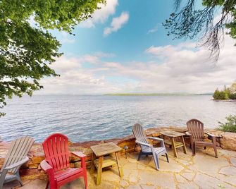 Hazen's Hideaway - North Hero - Patio