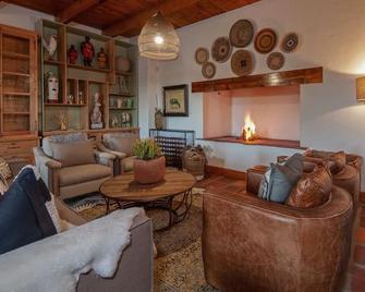 Mirtehof Guest Farm Estate - Prince Albert - Wohnzimmer