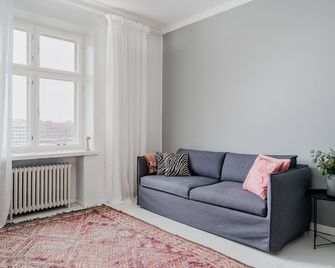 Premium Sea View & Historic Apartment - Helsinki - Salon